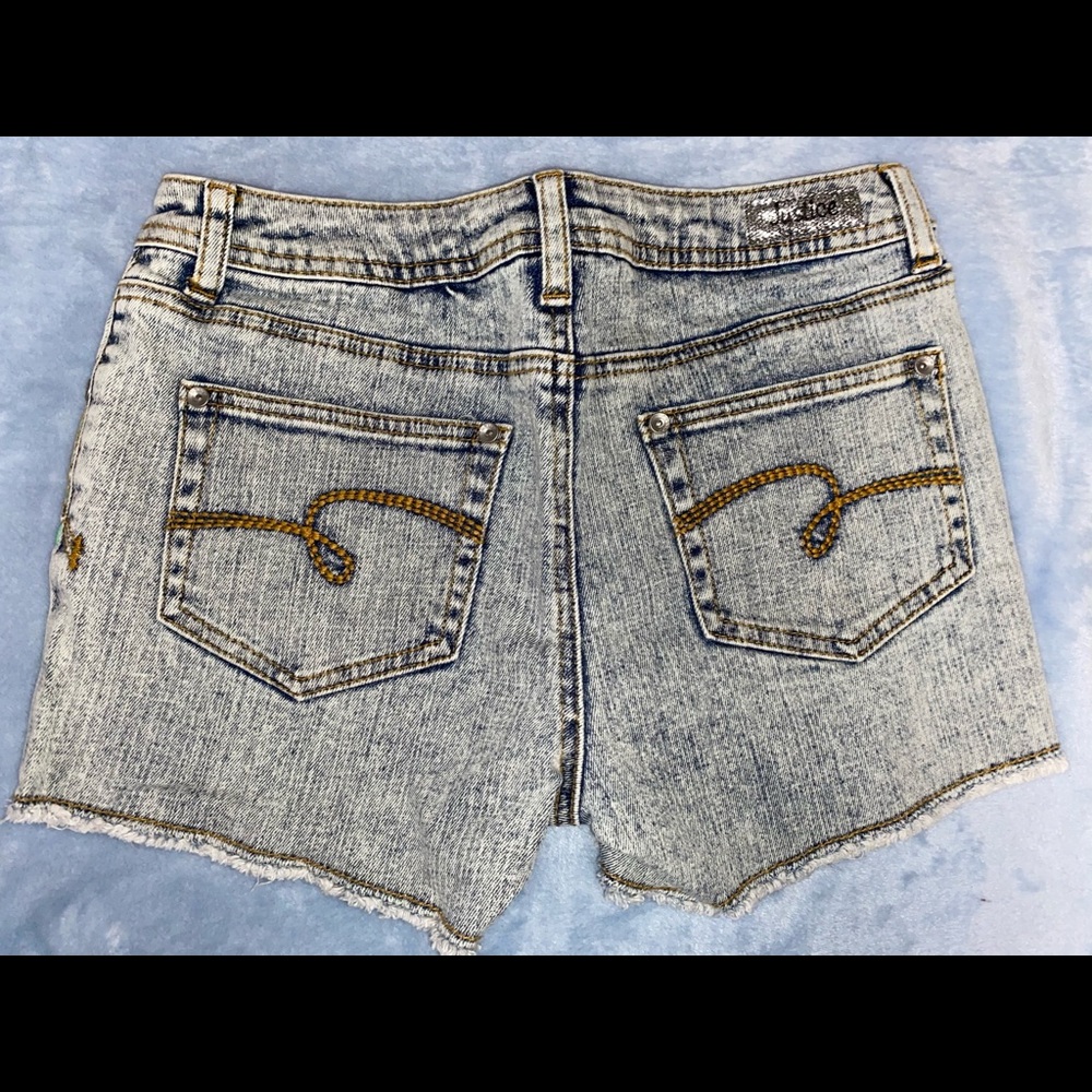Patterned shorts - Picture 2 of 2